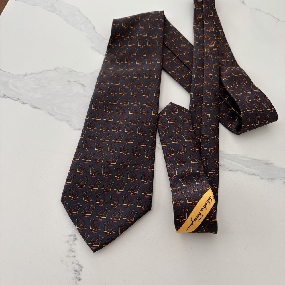 Salvatore Ferragamo Geometric Silk Tie Red Gold Black Made in Italy - Picture 2 of 5